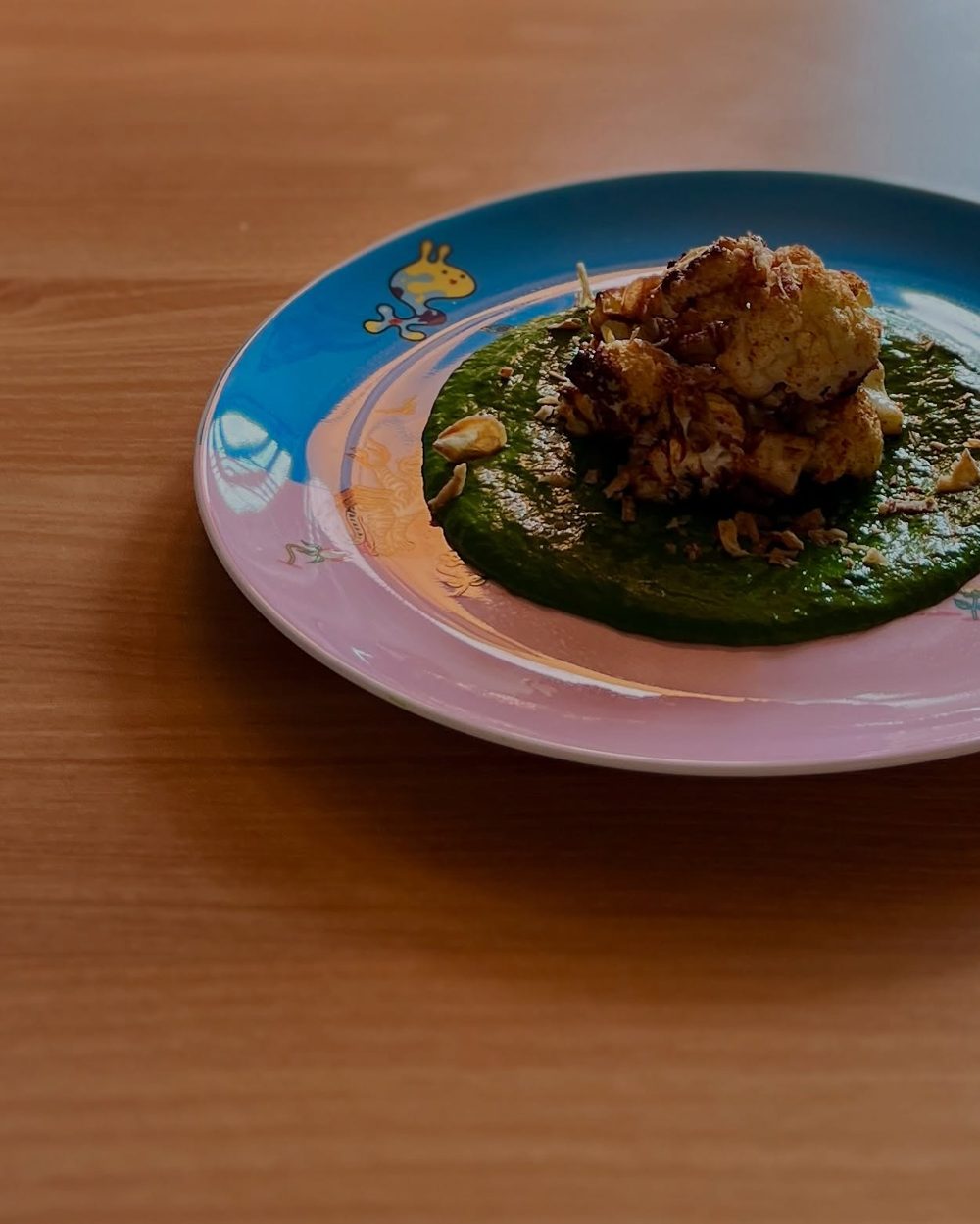 시금치 블렌드를 곁들인 바삭하게 구운 콜리플라워 Crispy cauli & creamed spinach 4