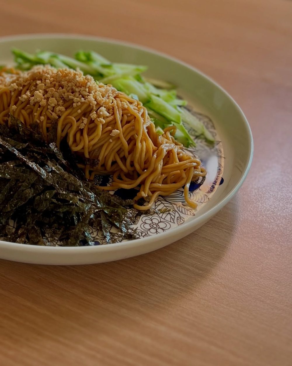 땅콩버터들기름국수 Egg Noodles with Peanut Butter and Perilla Oil 2