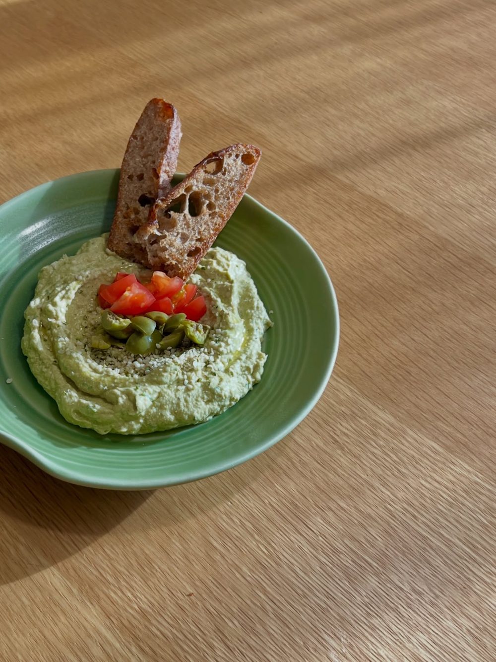 아보카도 올리브 스프레드와 통밀 슬랩 브레드 Avocado Spread and Whole Wheat Slab 2