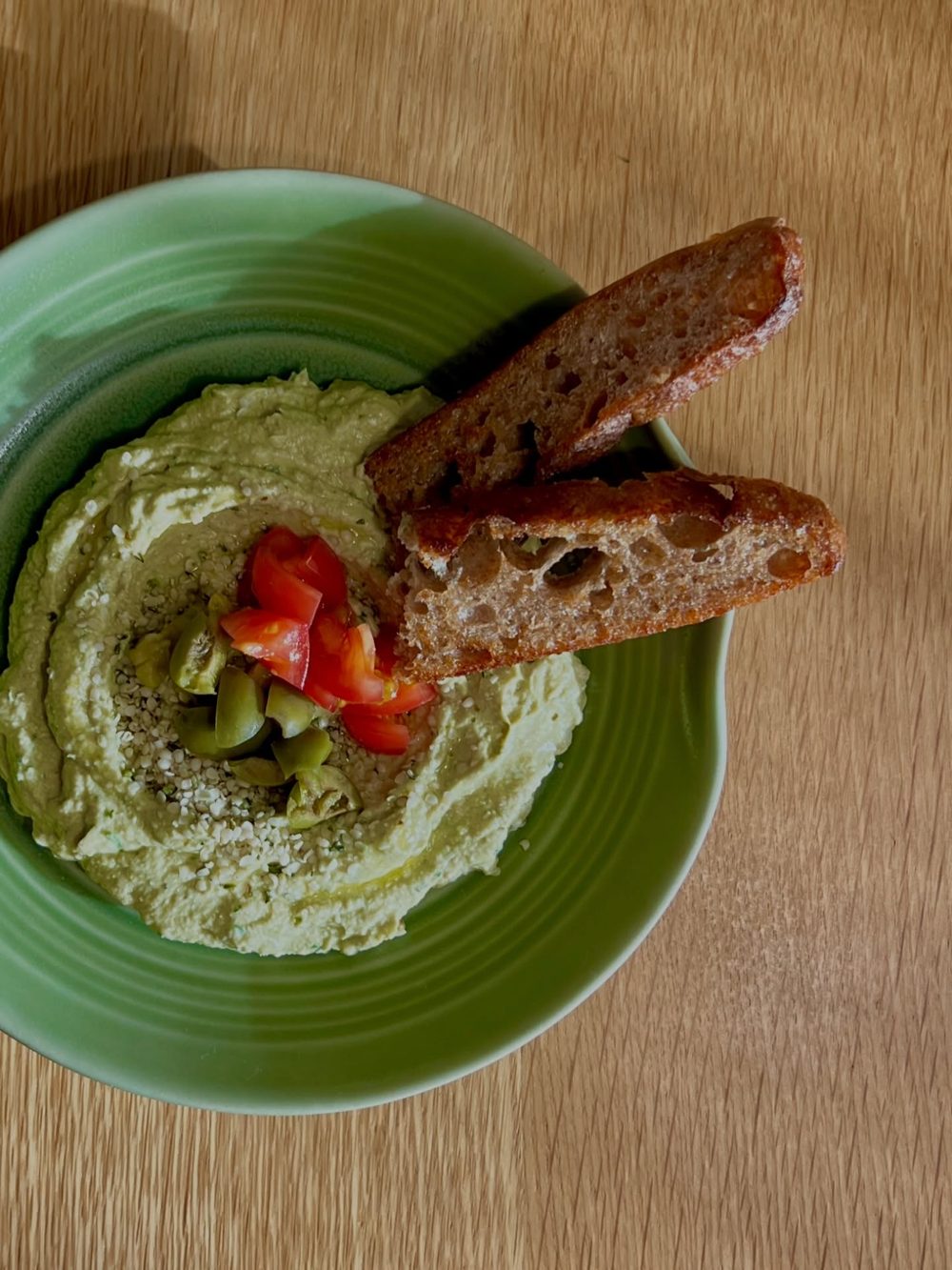 아보카도 올리브 스프레드와 통밀 슬랩 브레드 Avocado Spread and Whole Wheat Slab 3