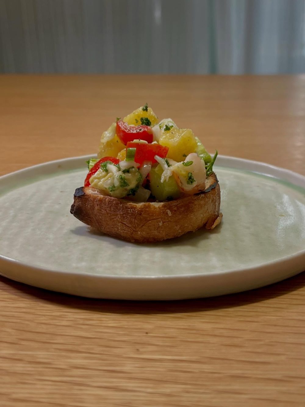 트로피컬 새우 사워도우 토스트 Tropical Shrimp Sourdough Toast 2
