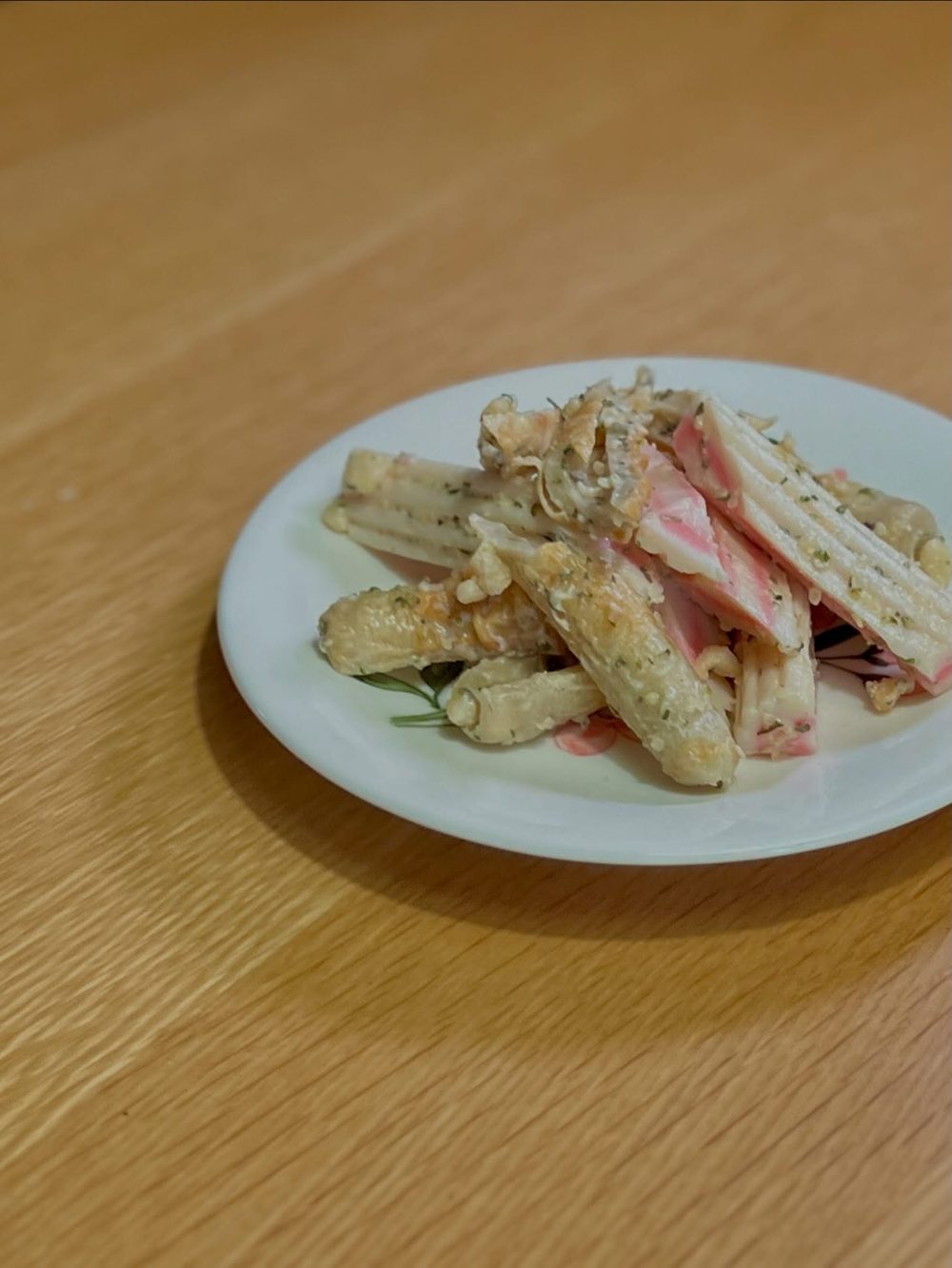 치쿠와 나루토마끼 샐러드 Japanese fish cake (chikuwa and narutomaki) sa
