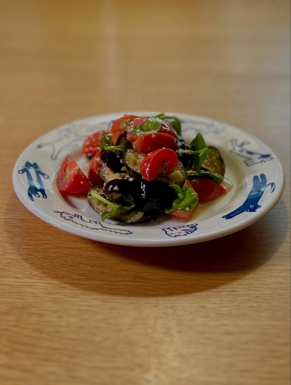 가지 토마토 샐러드