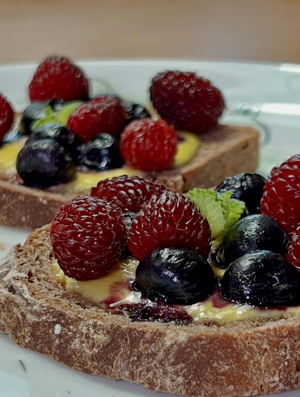 커스터드 더블베리 토스트 Custard Double Berries Toast 2