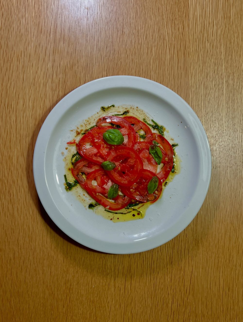 토마토 바질 샐러드