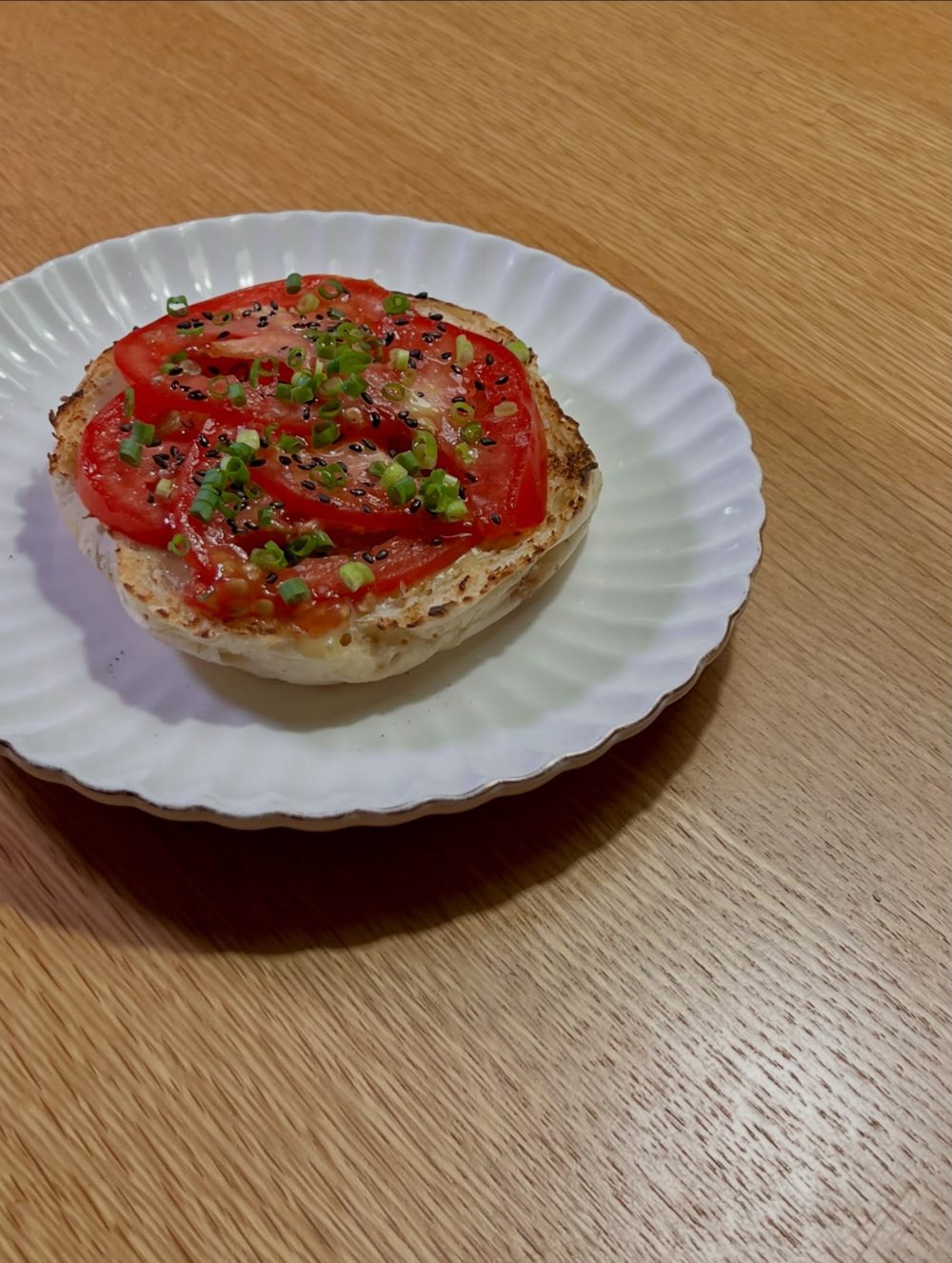 타히니 토마토 베이글 Tahini Tomato Bagel 탕종 발효 덕분에 쫄깃함은 사라지고 부드러운 식감만 4