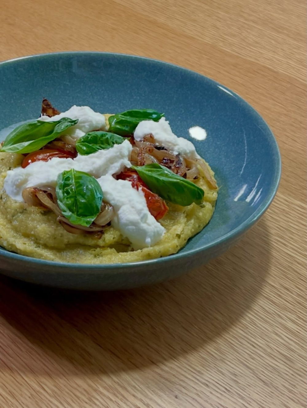 바질 폴렌타 Tomato Basil Ricotta Polenta 3