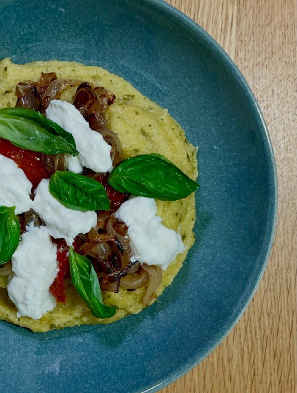 바질 폴렌타 Tomato Basil Ricotta Polenta 4