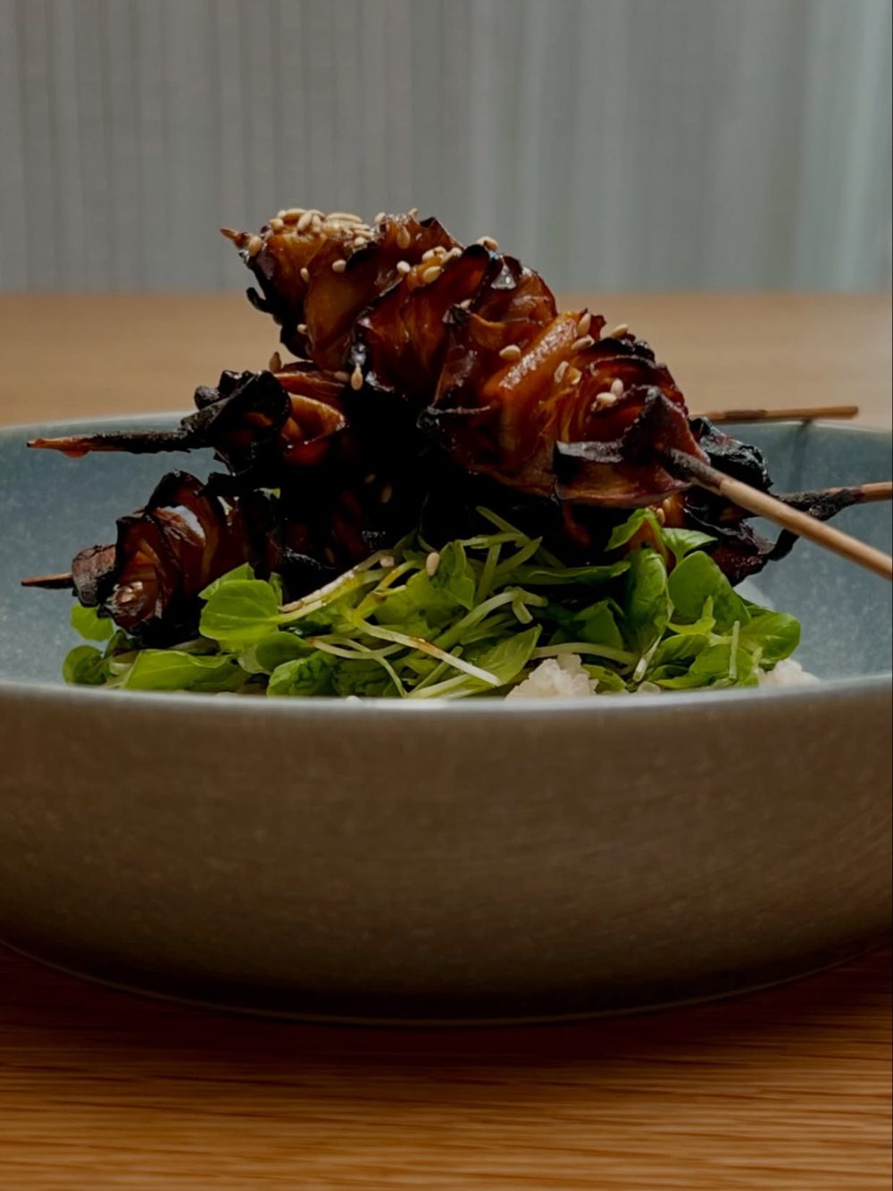 새송이버섯 꼬치 덮밥