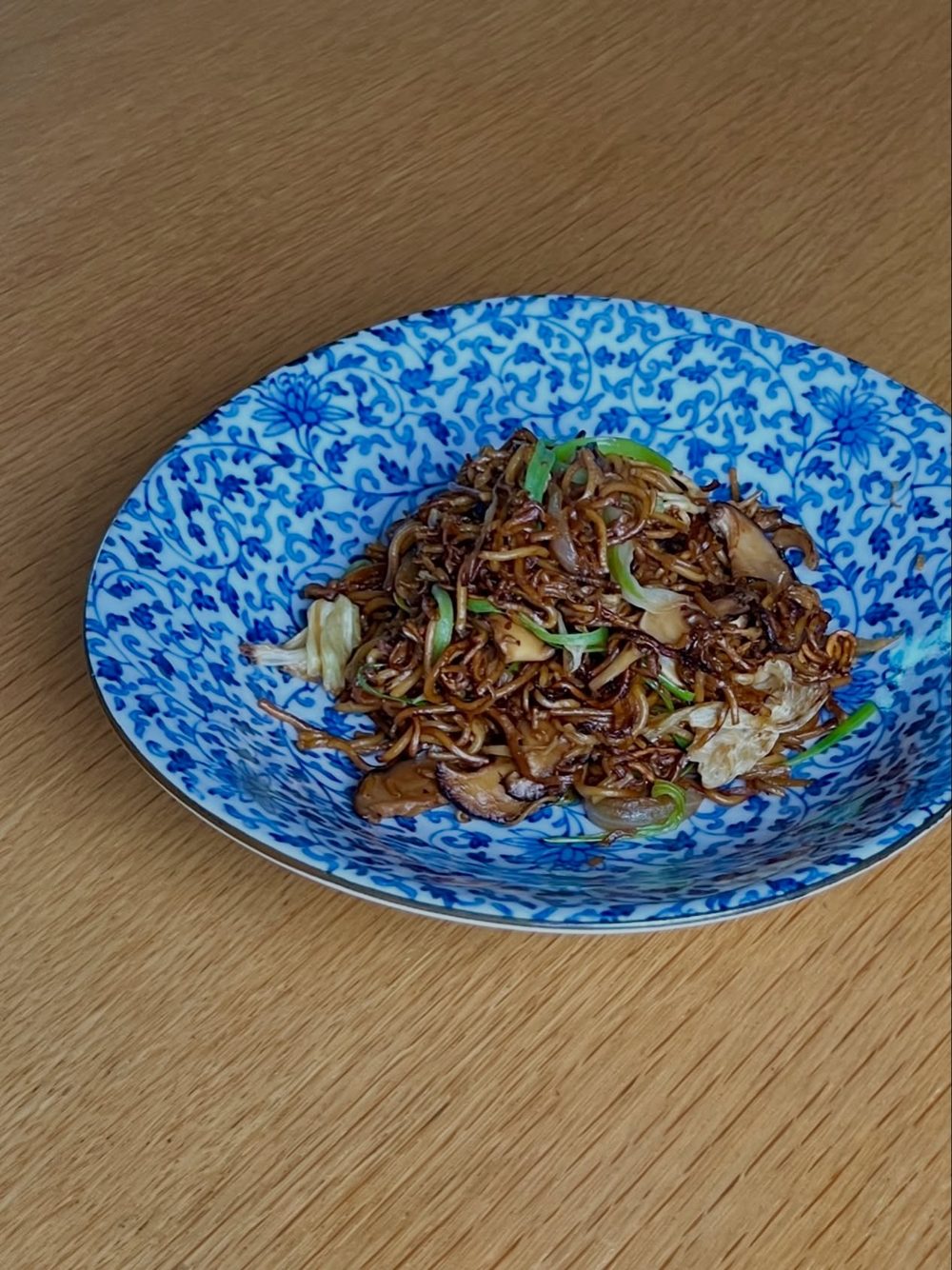 Hong Kong-Style Soy Sauce Fried Egg Noodles 5