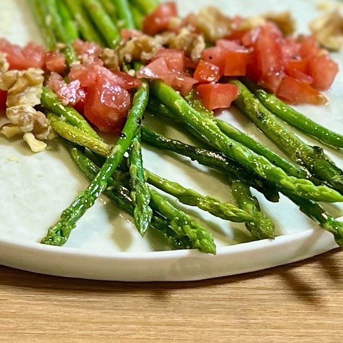 수퍼마리오브라더스 아스파라거스샐러드 토마토 3