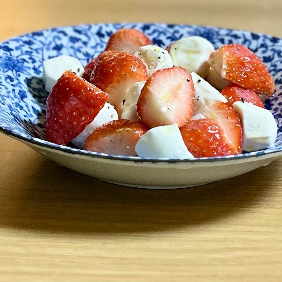 모닝루틴 딸기 모짜렐라치즈 2
