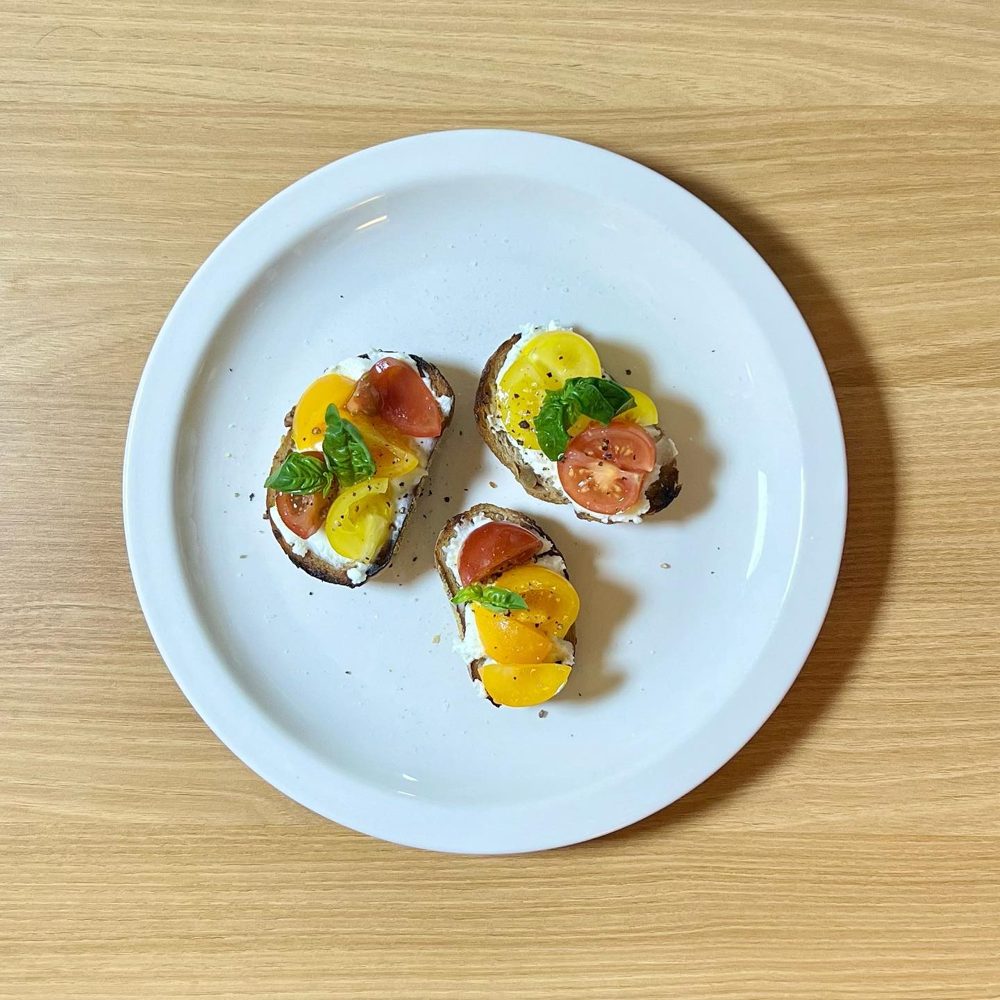리코타토마토토스트 토스트 2