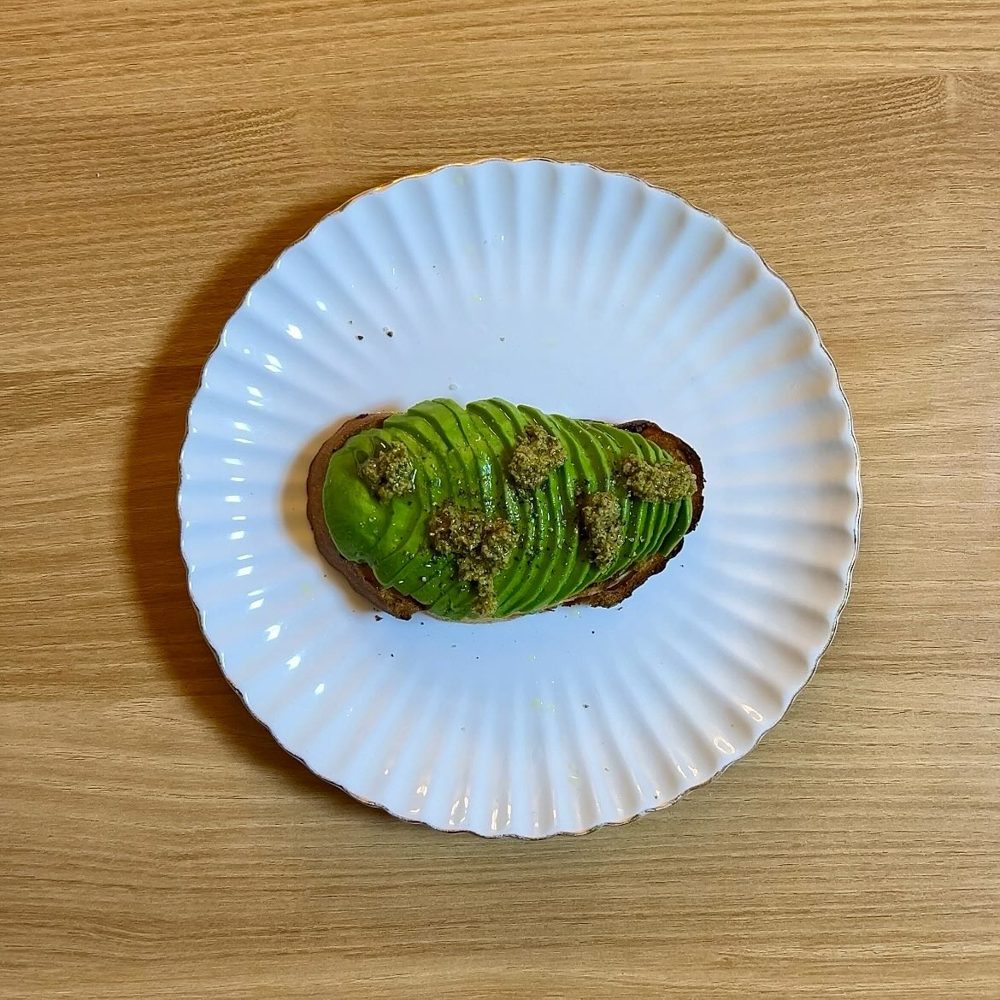 아보카도페스토토스트 아보카도 2