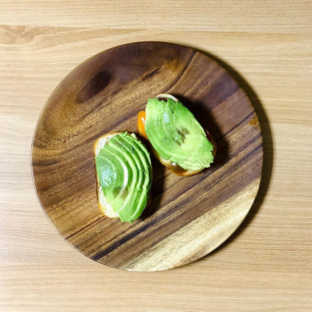 아보카도 크로스티니 아보카도크로스티니